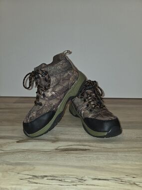 Ozark Trail Kids Camo Hiking Boots Size 2Y